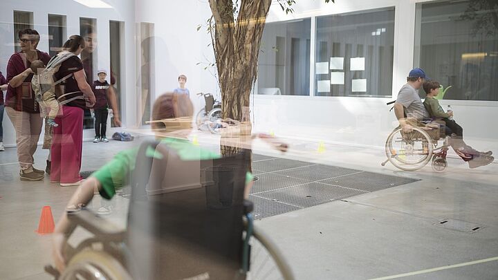 Erlebnisparcours - Entdecke die Vielfalt der Pflegeberufe! 